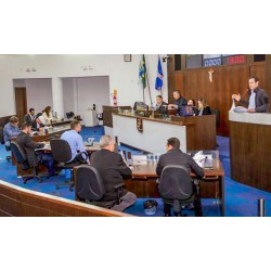 Câmara de Campo Largo rejeita veto do prefeito ao projeto sobre prevenção de diabetes, por ampla maioria